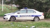 RASPALIO IZ AUTOMATA U SVOM DVORIŠTU: Policija u Zrenjaninu uhapsila muškarca (35) - pronađeno još oružja