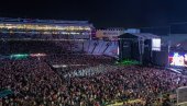 ODRŽAN NAJVEĆI KONCERT OD POČETKA PANDEMIJE: 50.000 ljudi na jednom mestu i niko ne nosi masku