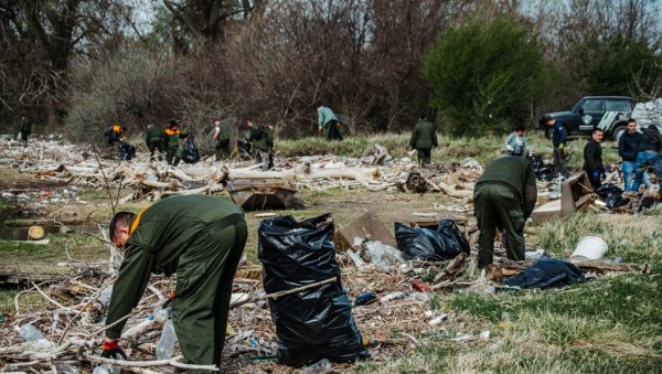 ЂАЦИ УЧЕ О ЕКОЛОГИЈИ: Споразум два министарства