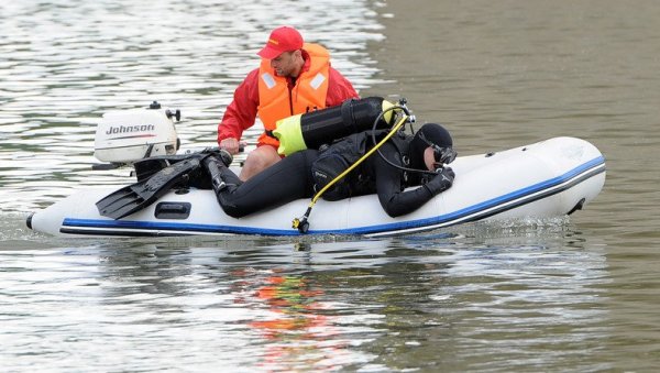 УЖАС НА АДИ ЦИГАНЛИЈИ: Полиција извукла тело мушкарца из воде