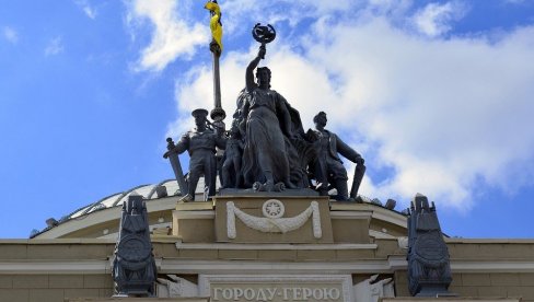 ПАТ ПОЗИЦИЈА Економиста о проблемима САД  и Европе у Украјини - Ситуација очигледно очајна за њих