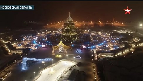 ŠOJGU I ČETIRI HILJADE VOJNIKA: Pogledajte kako izgleda Vaskršnja liturgija u glavnom hramu ruske vojske (VIDEO)