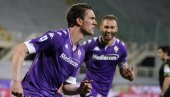 VLAHOVIĆ DAO SEDAM GOLOVA ZA POLUVREME: Dominacija Srbina kakva se retko viđa, Fiorentina razbila niželigaša (VIDEO)