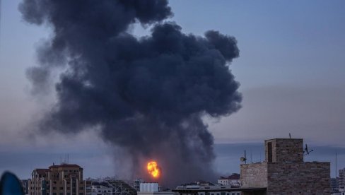 RAKETE LETE IZ POJASA GAZE: Palestinci treću noć zaredom gađaju jug Izraela