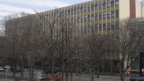 DRAMA U NOVOM SADU: Evakuisana zgrada suda zbog dojave o bombi (FOTO)