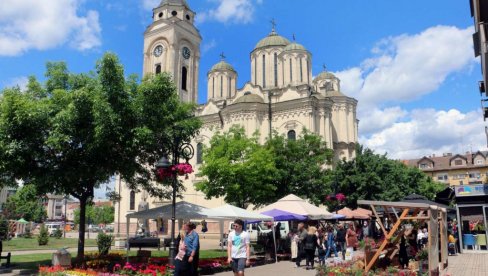 PROLEĆNI SAJAM CVEĆA I MEDA U SMEDERVU OD 23. DO 25. MAJA: Nagrade za najbolji rasadnik i štand PROLEĆNI SAJAM CVEĆA I MEDA U SMEDERVU OD 23. DO 25. MAJA: Nagrade za najbolji rasadnik i štand