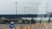 EVO ŠTA SU CARINICI PRONAŠLI U KESICI ČIPSA: Šok na granici - zaustavili auto i krenuli u pretres (FOTO)