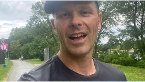 MALI SE PRIKLJUČIO VIRTUELNOM MARATONU: Ministar istrčao 42km za četiri sata (FOTO) MALI SE PRIKLJUČIO VIRTUELNOM MARATONU: Ministar istrčao 42km za četiri sata (FOTO)