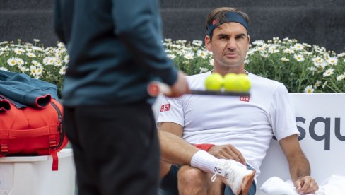 RODŽER FEDERER NE LIČI NA SEBE: Pojavili se novi detalji nakon poraza u Haleu