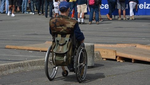 INVALIDI NISU NAMETNUTA OBAVEZA: Većini poslodavaca osobe sa invaliditetom neefikasne za obavljanje poslova