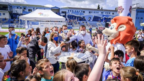 SOKOBANJA I SURDULICA U RITMU IGARA: Nastavljen karavan Sportskih igara mladih (FOTO)