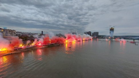 ZVEZDINO SLAVLJE: Vatromet na reci kao vrhunac proslave titule (VIDEO)