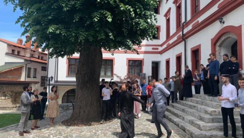 TEST POLOŽILO OSAM UČENIKA: Prijemni ispit za upis u Prizrensku bogosloviju