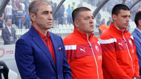 BOŠKO ĐUROVSKI ZA NOVOSTI O MEČU SA LAJPCIGOM: Ova Zvezda uliva nadu BOŠKO ĐUROVSKI ZA NOVOSTI O MEČU SA LAJPCIGOM: Ova Zvezda uliva nadu