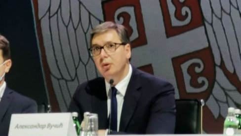 VUČIĆ POSLAO SNAŽNU PORUKU: Biću žigosan, ali neću da im potpisujem priznanje nezavisnosti Kosova