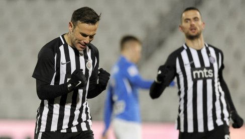 GOLOVA 106, TROFEJ NIJEDAN: Partizan u protekloj sezonio bio raspucavan, ali ostao bez pehara