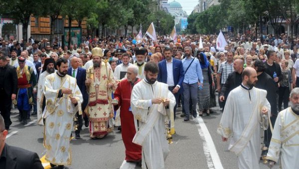 ПАТРИЈАРХ НА ЧЕЛУ ЛИТИЈЕ: Спасовдан, слава Београда, биће обележена 10. јуна литургијама у Вазнесењској цркви и Храму Светог Саве