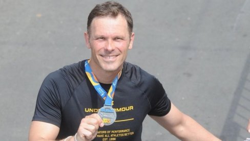 MALI OBORIO LIČNI REKORD: Ministar oduševljen atmosferom na maratonu (FOTO)