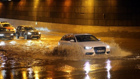 STRAŠNE OLUJE U NEMAČKOJ: U nevremenu stradala jedna osoba, dete teško povređeno