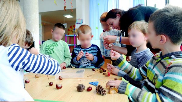 ЛАЖНЕ ВЕСТИ УПЛАШИЛЕ РОДИТЕЉЕ: Шире се приче о отмици деце на Бановом брду, огласили се надлежни