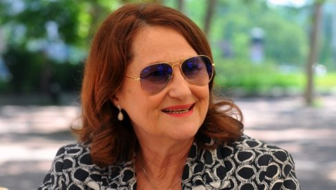 ПОСЛЕ РАЗВОДА: Даница Ристовски променила лични опис, видите како сад изгледа (ФОТО) ПОСЛЕ РАЗВОДА: Даница Ристовски променила лични опис, видите како сад изгледа (ФОТО)