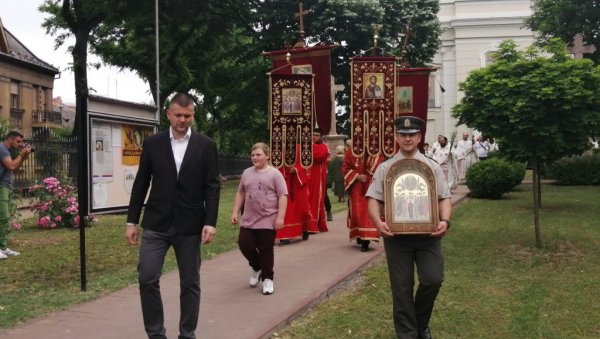 У ЛИТИЈИ ЗА СЛАВУ ГРАДА: Суботичани обележили Спасовдан