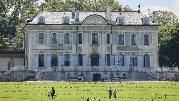 ПОВЕРЉИВИ РАЗГОВОР УЗ ПРИСУСТВО СВЕДОКА: Самит председника двеју најмоћнијих држава света почиње у Женеви