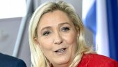 LE PEN: Nikada u istoriji Republike žena nije bila šef države