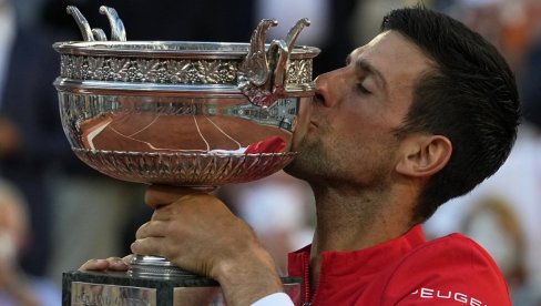 NOVAK JE ŠAMPION ROLAN GAROSA: Srbin neverovatnim preokretom pokorio Francusku i došao na korak od istorije!