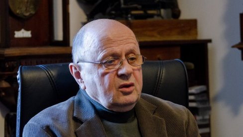 НЕМА РЕЧНИК, НИ ПРАВОПИС, САМО - КАЗНУ: Родно осетљив језик, по закону који струка оспорава, медији треба да примене од маја НЕМА РЕЧНИК, НИ ПРАВОПИС, САМО - КАЗНУ: Родно осетљив језик, по закону који струка оспорава, медији треба да примене од маја
