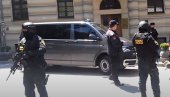 МУШКАРАЦ ПУЦАО У СУПРУГУ, СВЕ ПРЕНОСИО УЖИВО: Полиција у Градачцу трага за њим