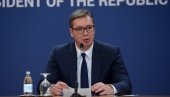 NOVOSTIMA POTVRĐENO U PREDSEDNIŠTVU: Vučiću uručena pozivnica za ustoličenje mitropolita Joanikija