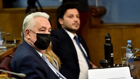 NOVA ANTISRPSKA BRUKA CRNE GORE: Otkriveno šta su novi Krivokapićevi partneri poklonili muslimanima u Potočarima NOVA ANTISRPSKA BRUKA CRNE GORE: Otkriveno šta su novi Krivokapićevi partneri poklonili muslimanima u Potočarima
