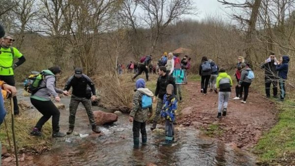 ПЛАНИНАРСКА АКЦИЈА ПРЕД ВИДОВДАН: ПД Зуброва из Ћуприје организује пешачење од Манастира Раваница