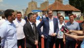 PREDSEDNIK VUČIĆ PROTIV SMANJENJA  BROJA UČESNIKA SUPERLIGE: Zašto gradimo stadione u Srbiji?