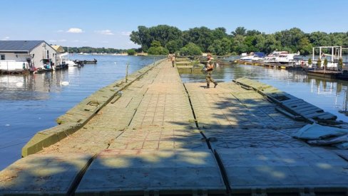 VOJNIČKI PASULJ NA LIDU: Zabava u nedelju popodne na dunavskoj plaži