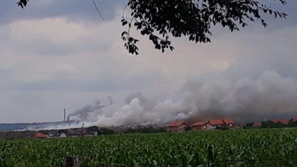 ПОЖАР НА ДЕПОНИЈИ У ПОЖАРЕВЦУ: Ватрогасци на терену, издато упозорење грађанима