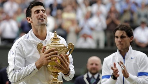 NADAL ČUPA KOSU: Navijači Novaka Đokovića našli dokaze i razbili veliki teniski mit!