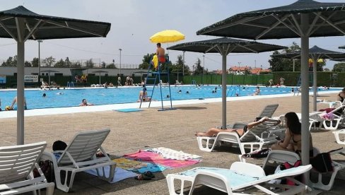 SPAS OD VRUĆINA NA BAZENU: Požarevljani se tokom leta mogu osvežiti za 150 dinara