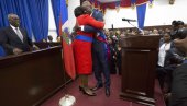 SUPRUGA UBIJENOG PREDSEDNIKA HAITIJA KRITIČNO: Nastoje da je prebace u bolnicu u Majami SUPRUGA UBIJENOG PREDSEDNIKA HAITIJA KRITIČNO: Nastoje da je prebace u bolnicu u Majami
