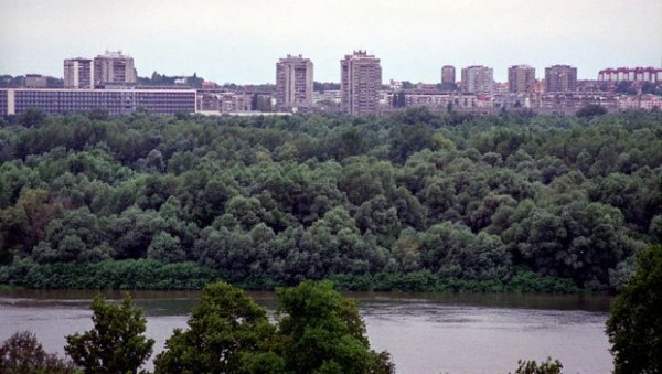 НЕПРИЈАТНИ МИРИСИ У ЦЕНТРУ ГРАДА: Нагле осцилације и низак водостај река најчешћи проблем