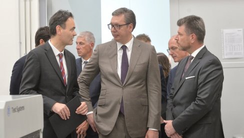 VUČIĆ O TROVANJU U DEČANIMA: Samo čekam i slušam šta pričaju, a u međuvremenu se naoružavaju