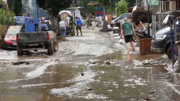 НОВИ УЖАС У НЕМАЧКОЈ: Појавио се токсични муљ, прети епидемија колере