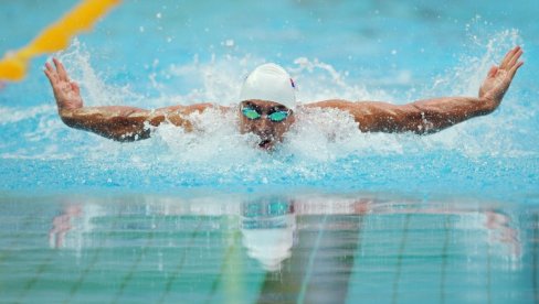 ČAVIĆEV PRVI SVETSKI REKORD: Milorad na EP u malim bazenima u Dablinu 12. decembra 2003. 100 m delfin isplivao za 50,02 sekunde