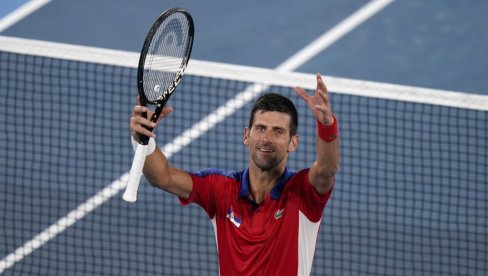 NOVAK IMAO PORUKU ZA SVE - MOLIM VAS DA NE PRIČAMO O MEDALJAMA: Đoković pun sampouzdanja dočekuje polufinala na OI