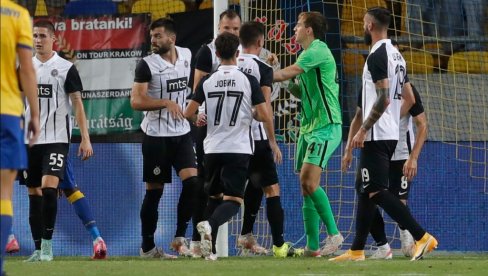 PARTIZAN IMA ZAMENU ZA STOJKOVIĆA: Sjajni Popović odbranio penal protiv Dunajske Strede (VIDEO)