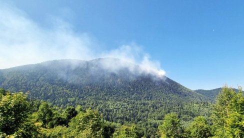 SRPSKA JE PRIORITET SRBIJE! Stigla pomoć u gašenju požara na planini iznad Višegrada SRPSKA JE PRIORITET SRBIJE! Stigla pomoć u gašenju požara na planini iznad Višegrada