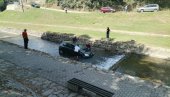 GOLF ULETEO U BANJŠTICU: Automobilu otkazale kočnice  (FOTO/VIDEO)