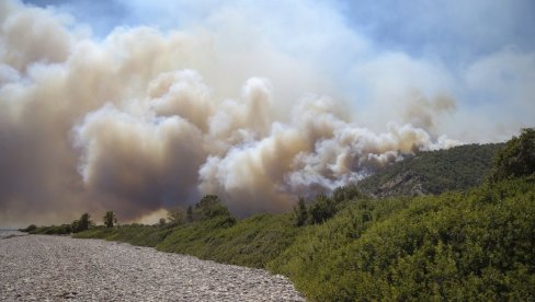 BUKTE POŽARI U TURSKOJ: Vatrena stihije se ne smiruju već nekoliko dana (VIDEO)