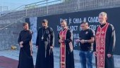 ONI SU NAS STVORILI I VODILI: U Grblju osveštan mural posvećen mitropolitu Amfilohiju i ocu Momu Krivokapiću